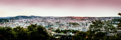 Panorama-Aufnahme von der Uhlandshöhe mit blick auf das Zentrum von Stuttgart