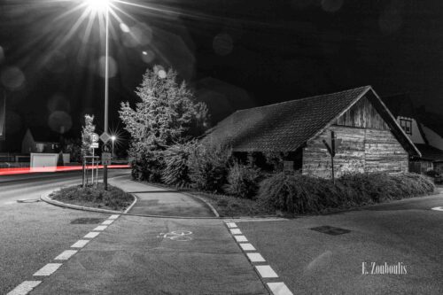 Nachtaufnahme an der Holzgerlinger Str. in Altdorf bei Böblingen.